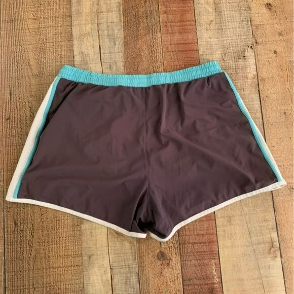 Brooks womens lined running shorts in gray blue and white - Picture 7 of 8